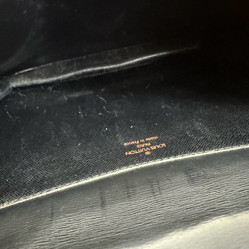 ✨Beautiful✨ Louis Vuitton Epi Leather Crossbody - Picture 11 of 11